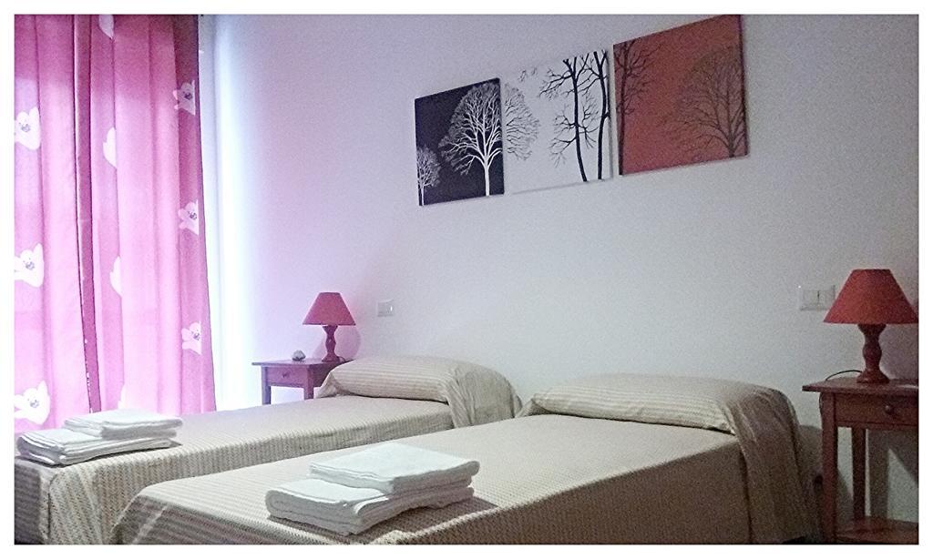 Flamingo B&B Cagliari Pokoj fotografie